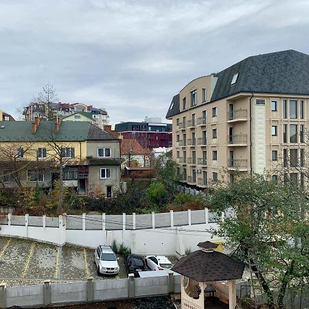 Апартаменти На Довбуша Truskaveț Exterior foto